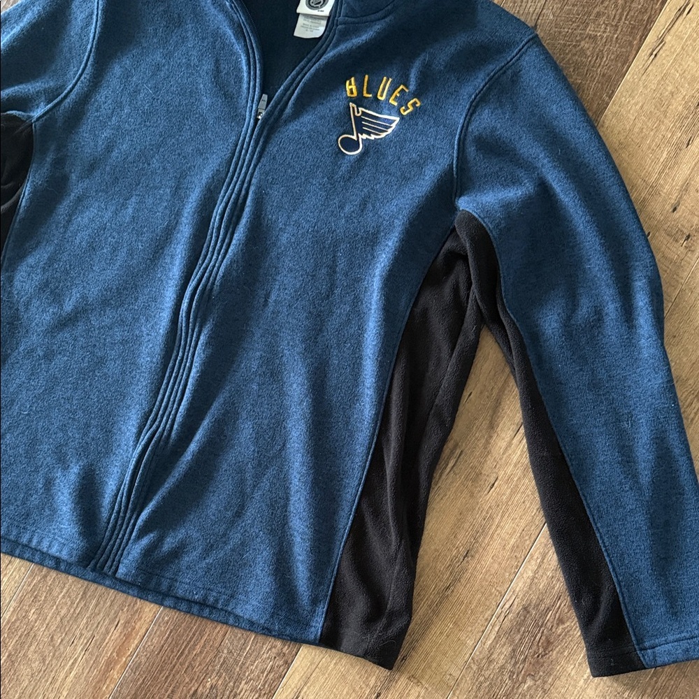 Men’s NHL Blue and Black Lightweight Jacket - Picture 5 of 6